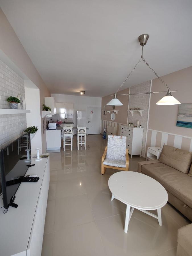 Aurelius Pool Apartments In Caesar Resort & Spa Perivolia tou Trikomou ภายนอก รูปภาพ